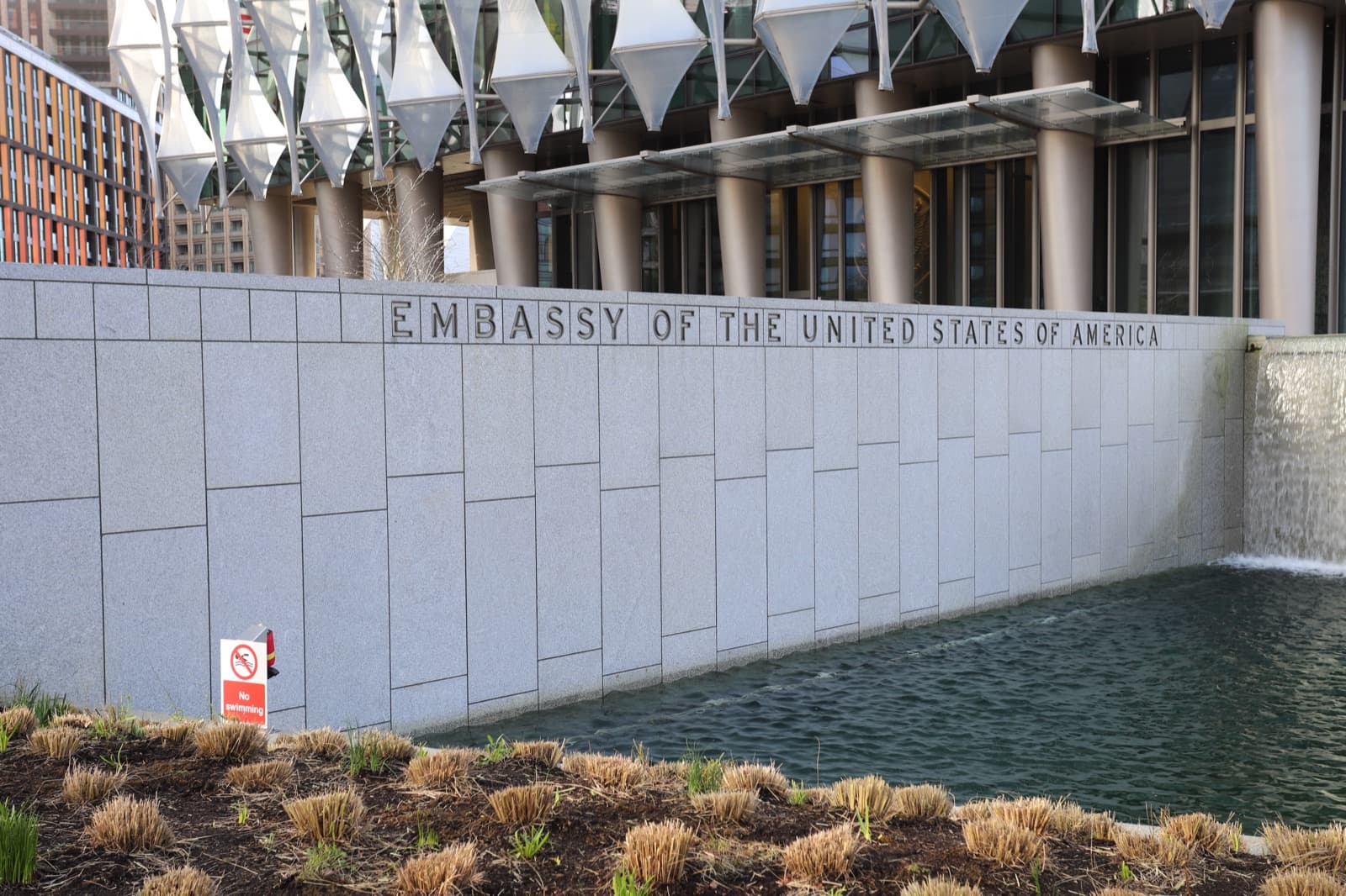 De Lank silver-grey Cornish granite cladding on the US Embassy, London