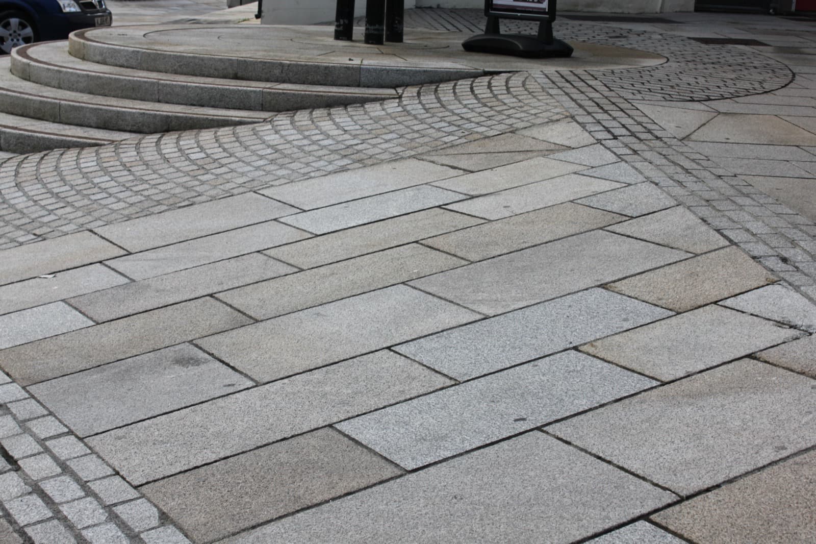 De Lank granite setts