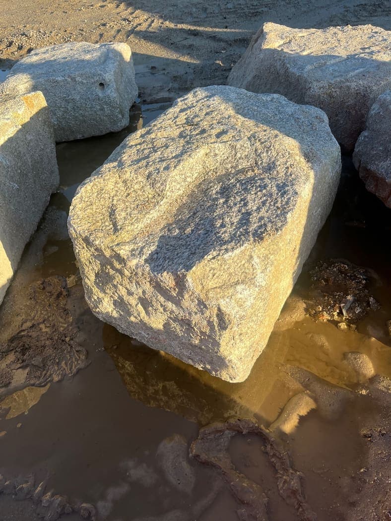 De Lank Feature Boulders — Cornish granite, 500-1500mm