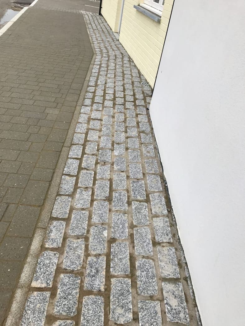 De Lank Granite Setts - Cropped — Cornish granite, 200 x 100 x 100mm